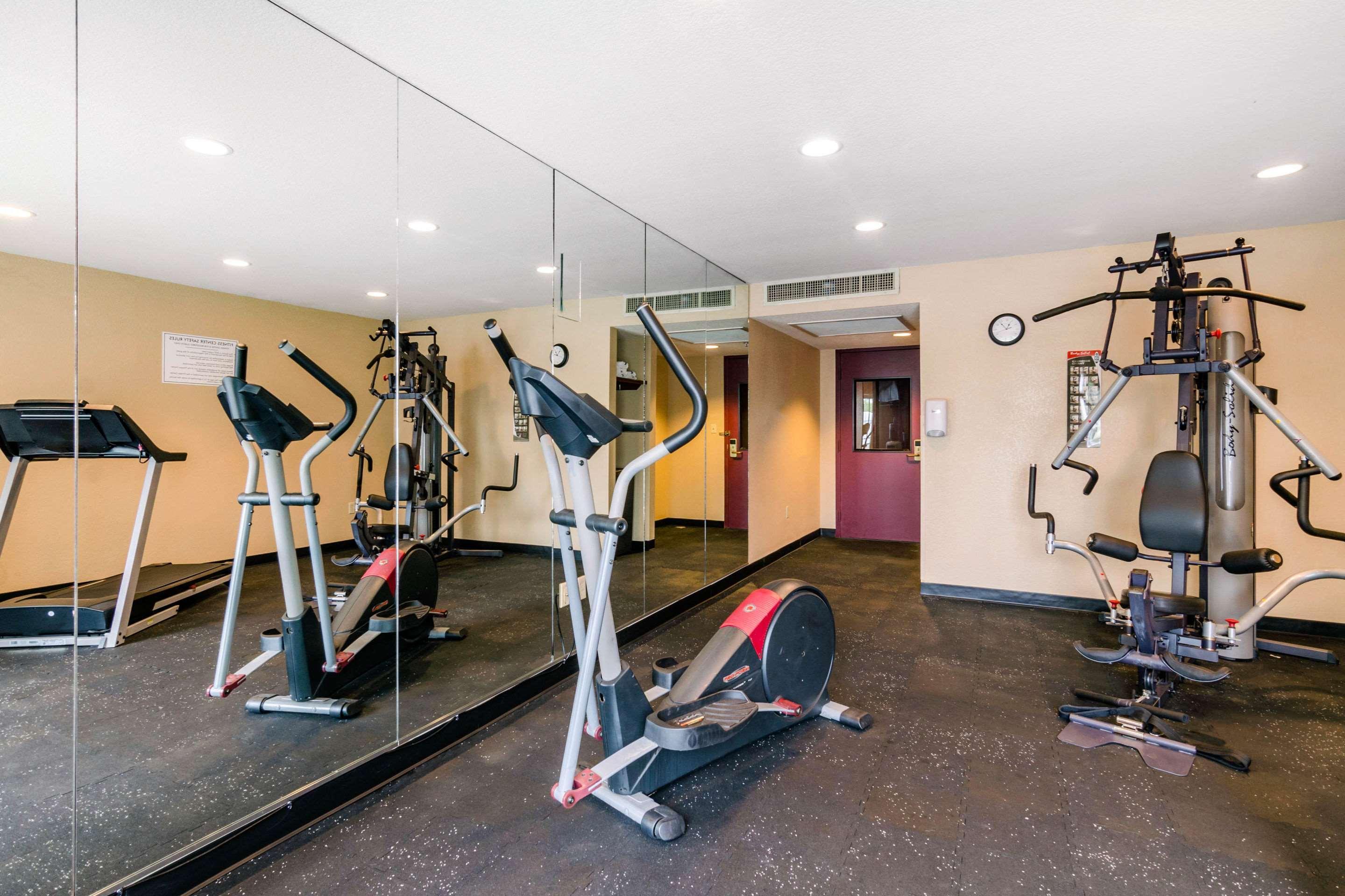 Quality Inn & Suites Carthage Ngoại thất bức ảnh