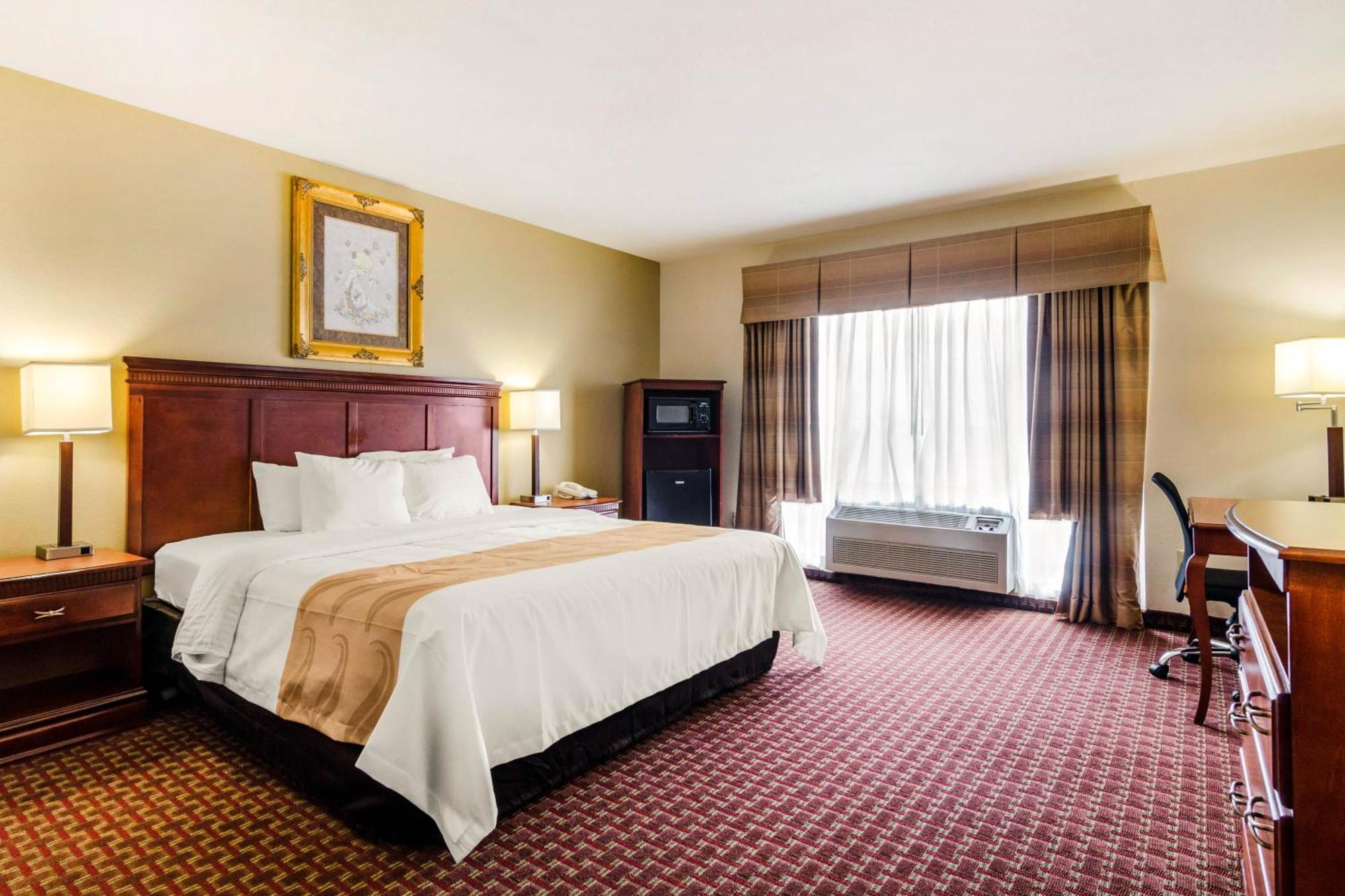 Quality Inn & Suites Carthage Ngoại thất bức ảnh